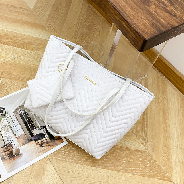 Wave Diamond Plaid Tote